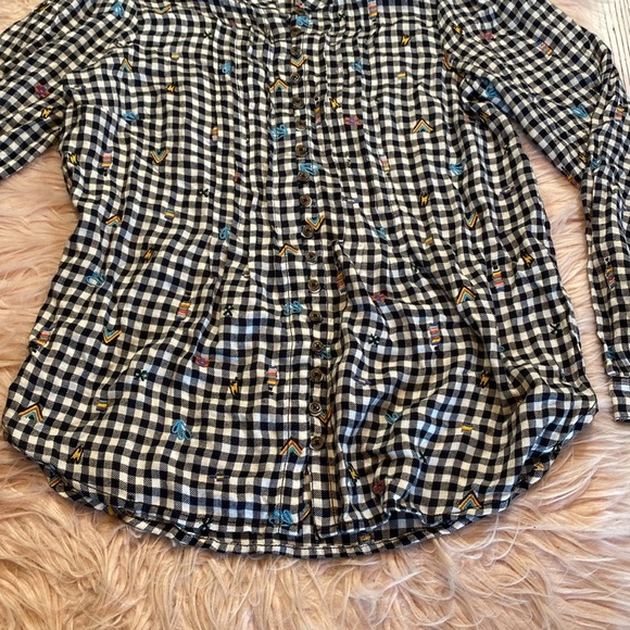 Anthropologie Pilcro Embroidered Gingham Button Down sz S - Picture 8 of 11